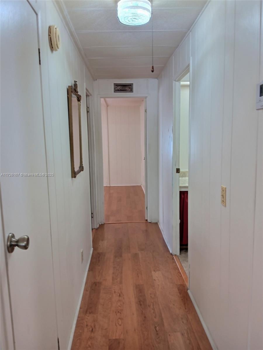 RAVENSWOOD ESTATES & MARI - Residential