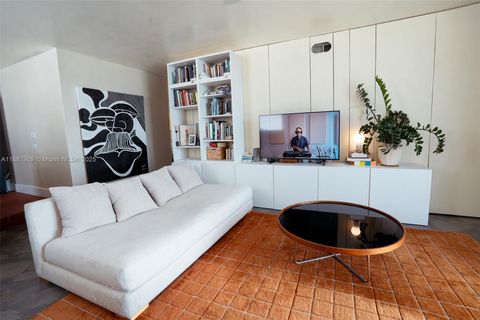 1801 S Treasure Dr 526 North Bay Village FL 33141