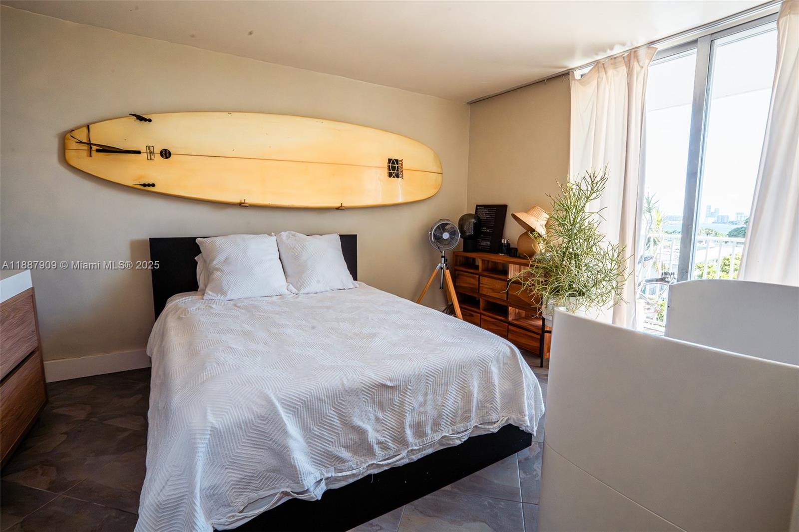 NORTH BAY VILLAS CONDO - Residential