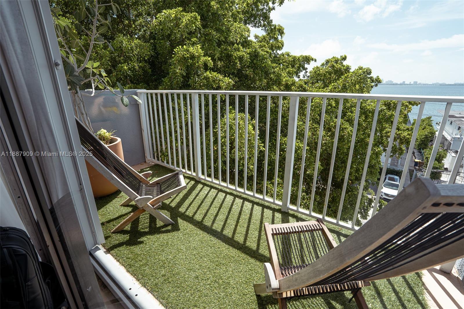 NORTH BAY VILLAS CONDO - Residential