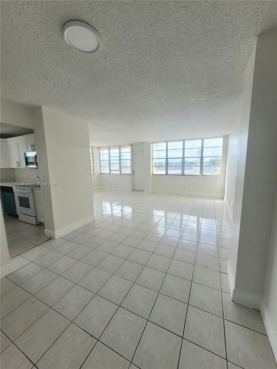 2025 NE 164th St 416