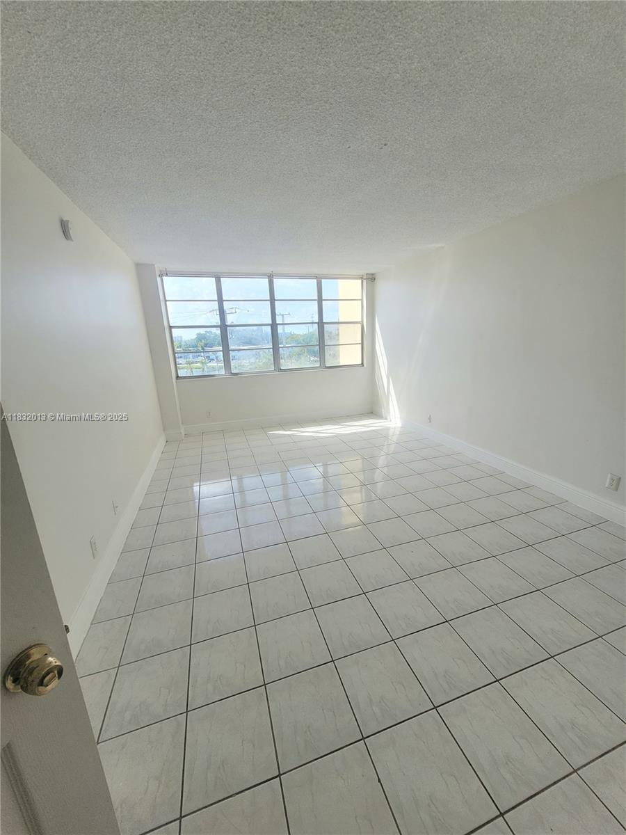 2025 NE 164th St 416