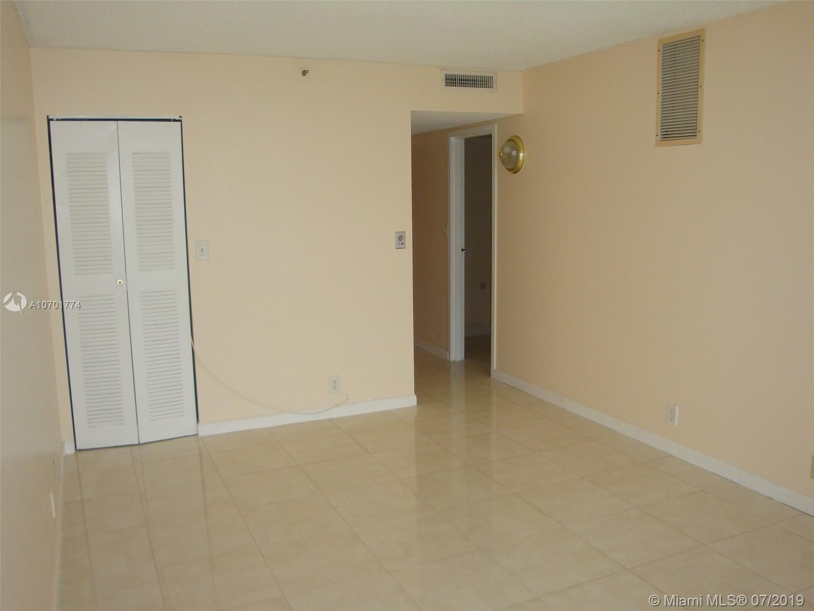 THE GRANDVIEW PALACE COND - Residential Lease