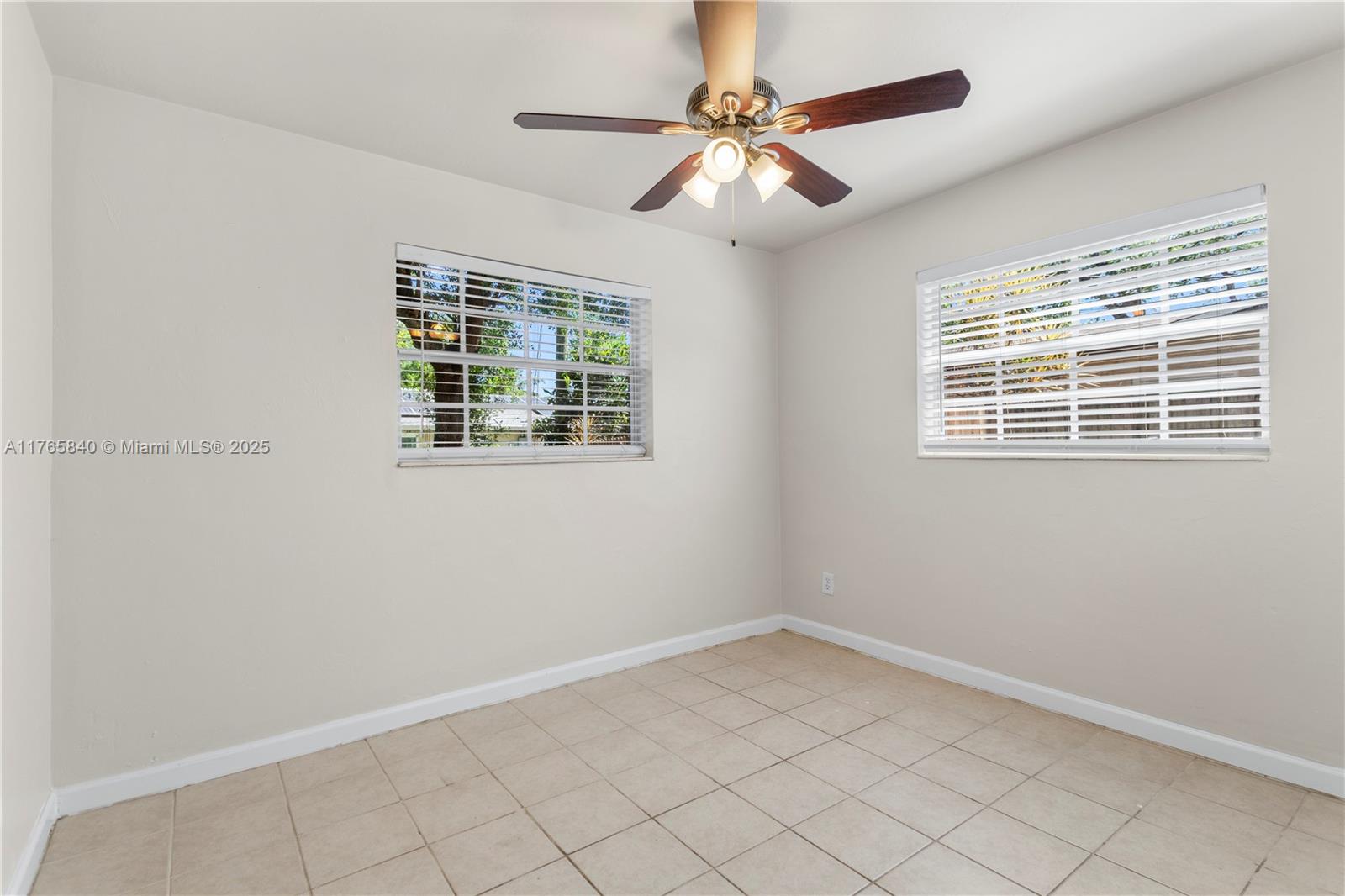 4630 SW 25th Ter