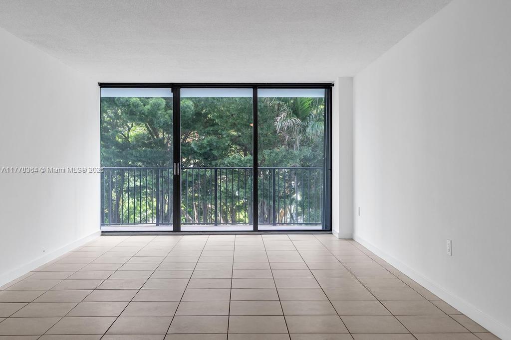 1450 Brickell Bay Dr 307
