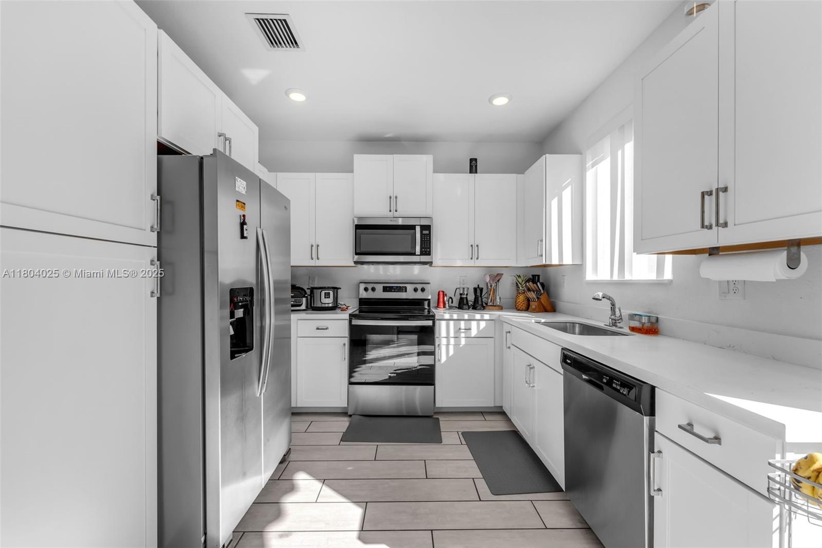 TOWNS AT SEASCAPE - Residential