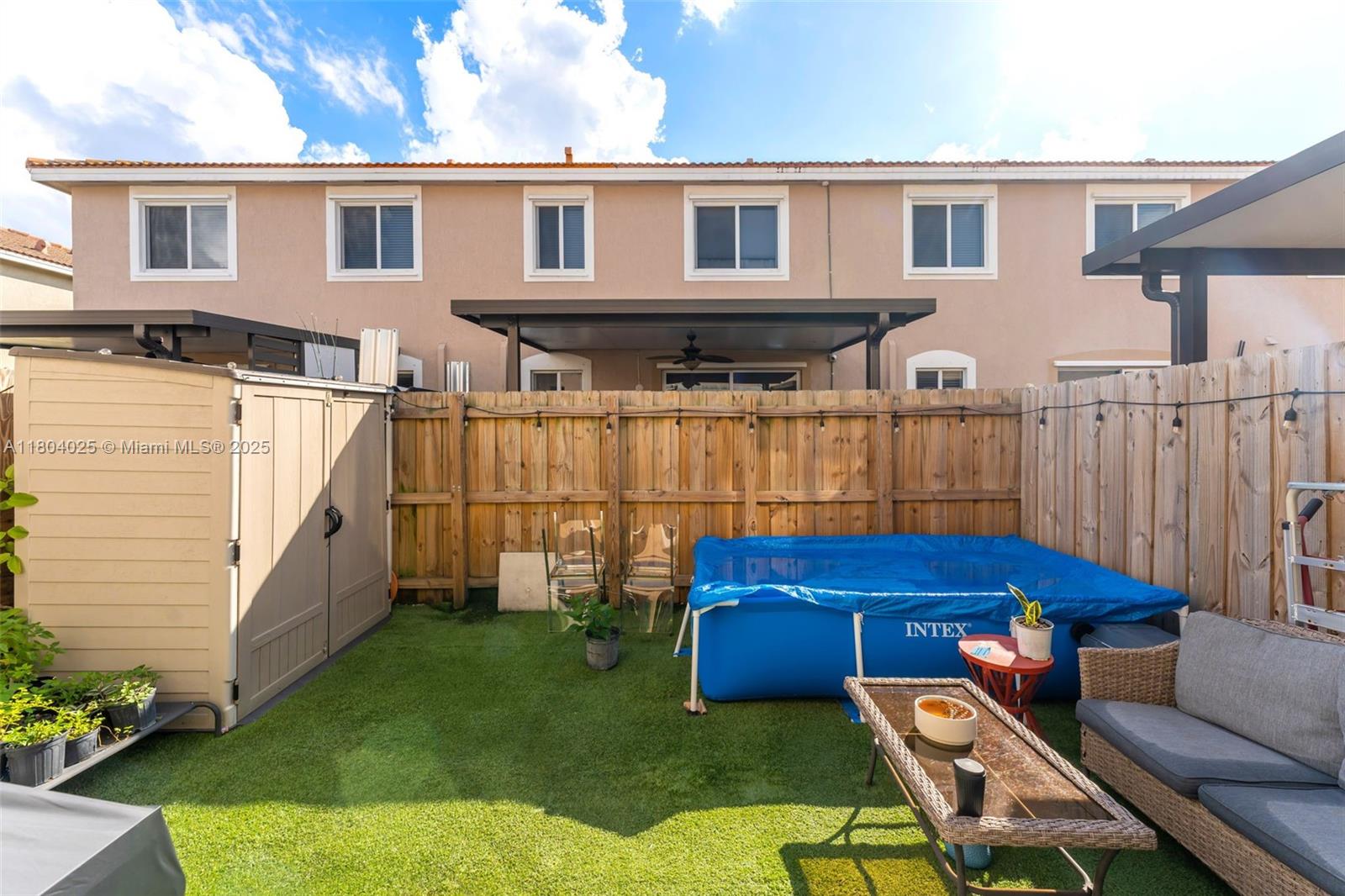 TOWNS AT SEASCAPE - Residential