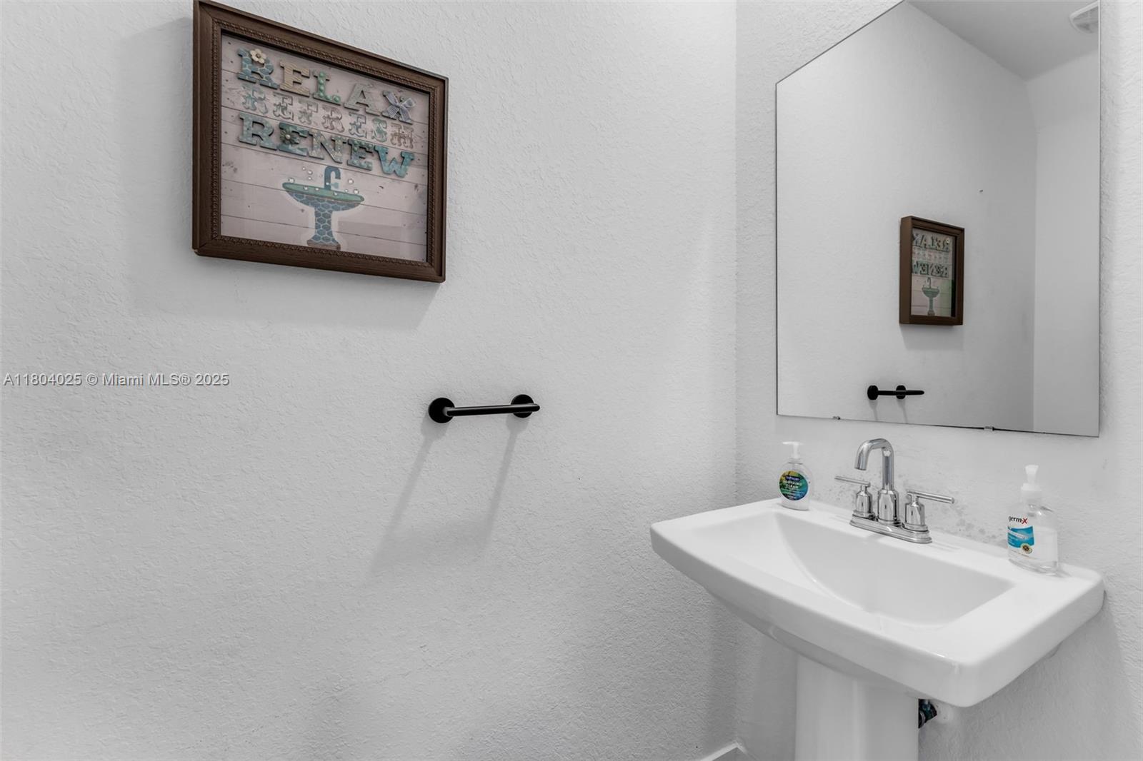 TOWNS AT SEASCAPE - Residential