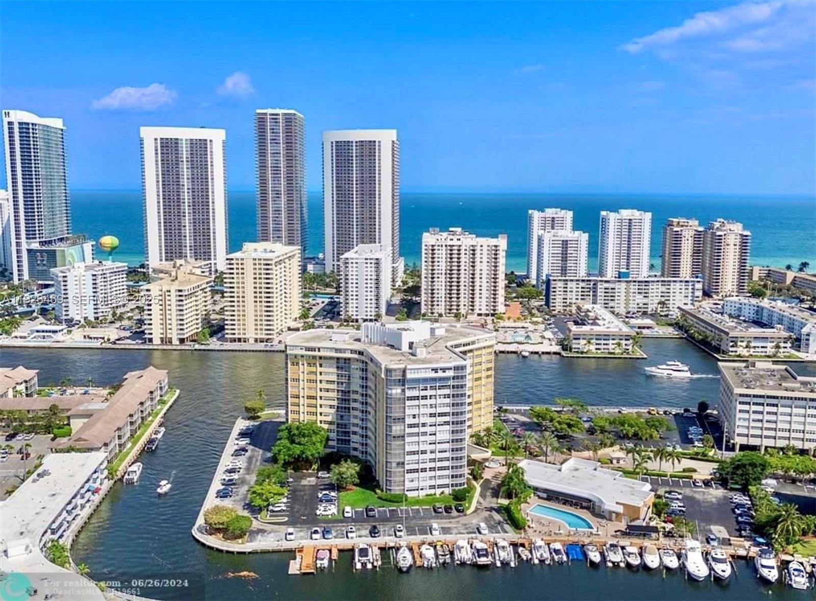 LAKE POINT TOWER CONDOMIN - Residential