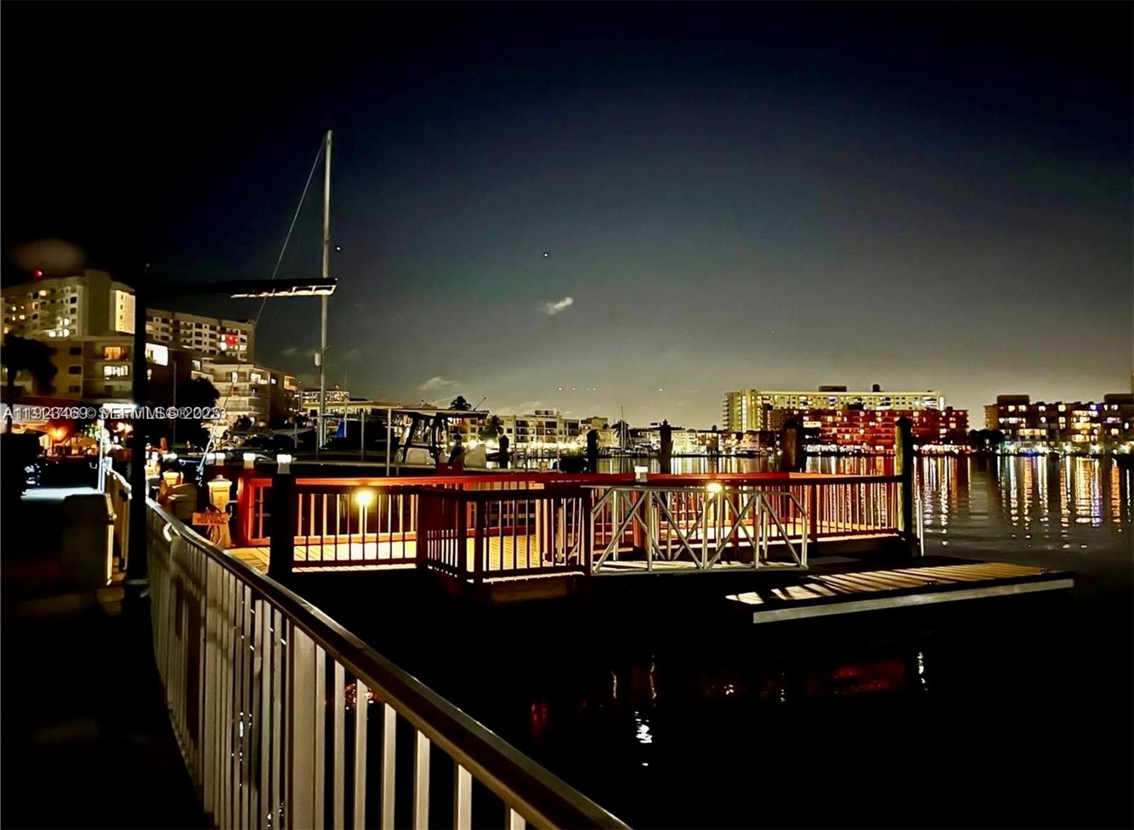 LAKE POINT TOWER CONDOMIN - Residential