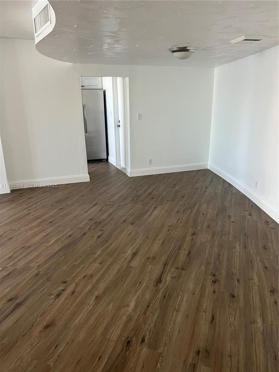 LAKE POINT TOWER CONDOMIN - Residential