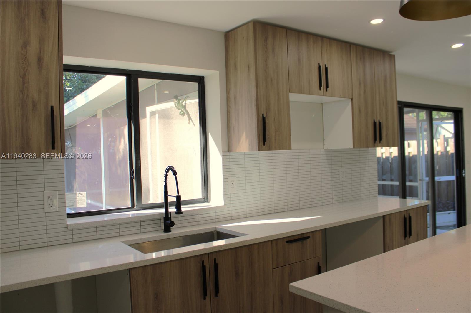 BROADVIEW PARK - Residential