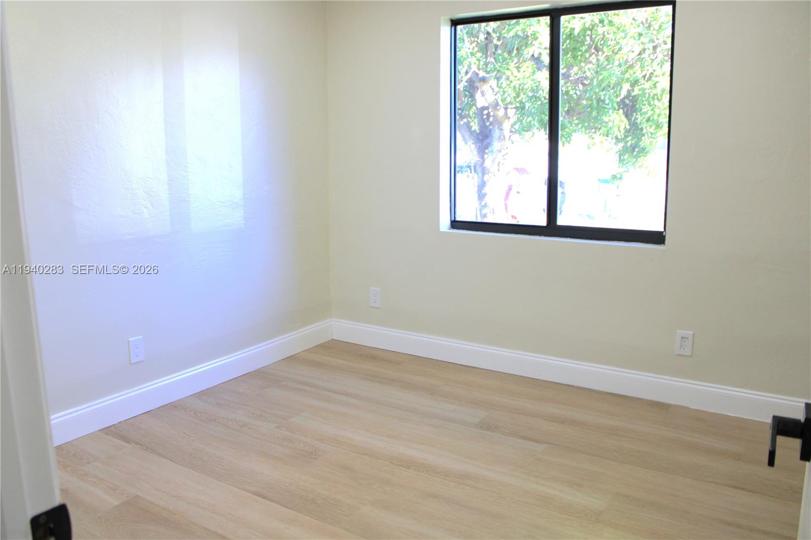 BROADVIEW PARK - Residential