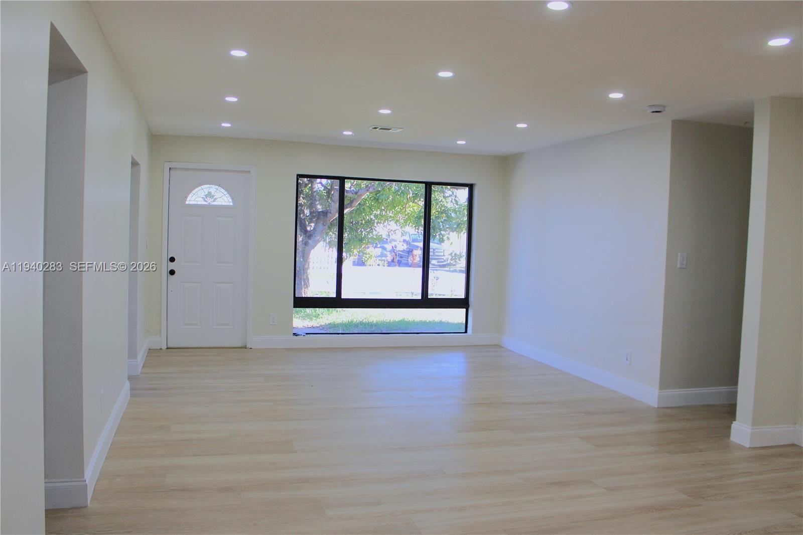 BROADVIEW PARK - Residential