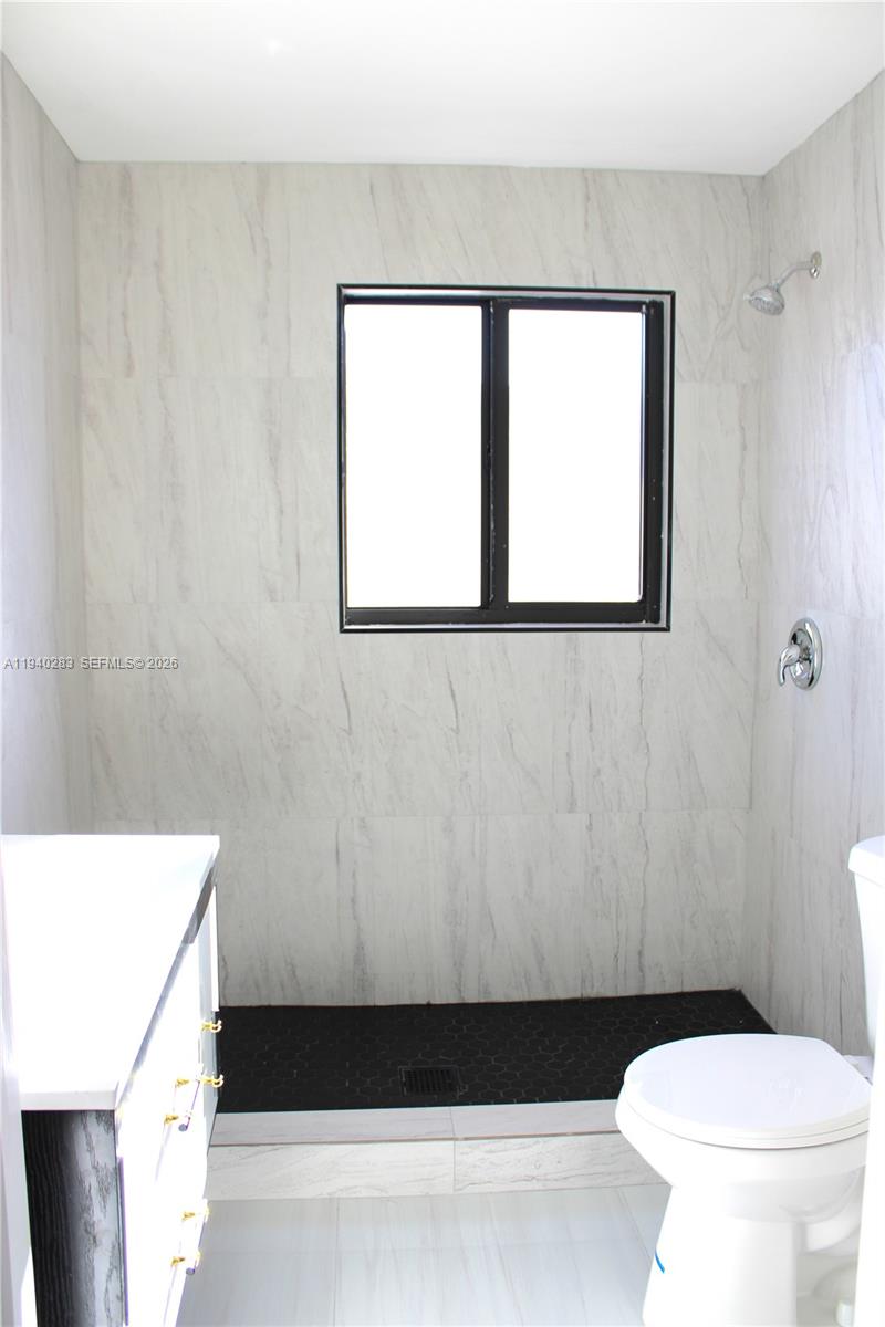 BROADVIEW PARK - Residential