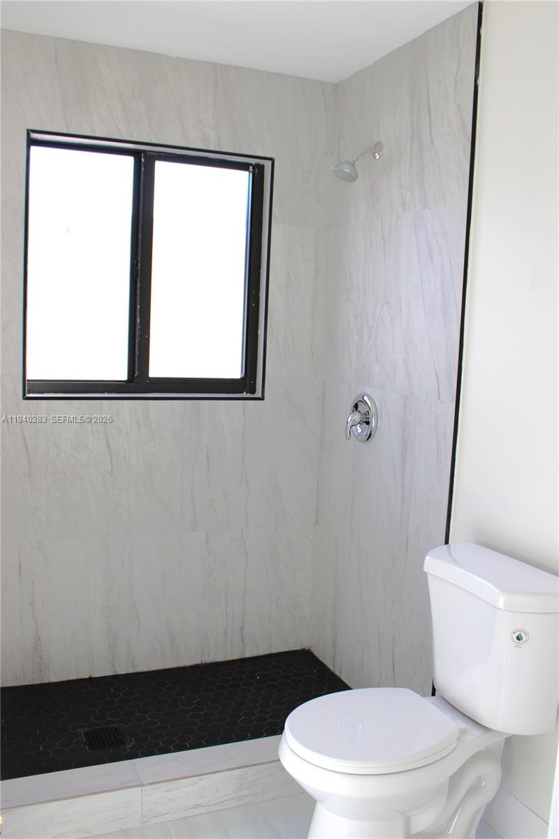 BROADVIEW PARK - Residential