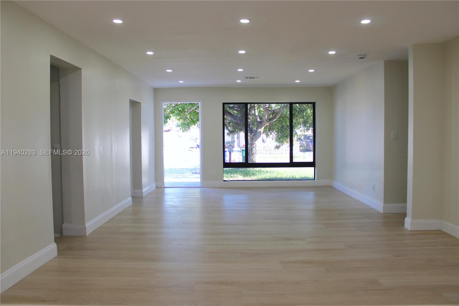 BROADVIEW PARK - Residential