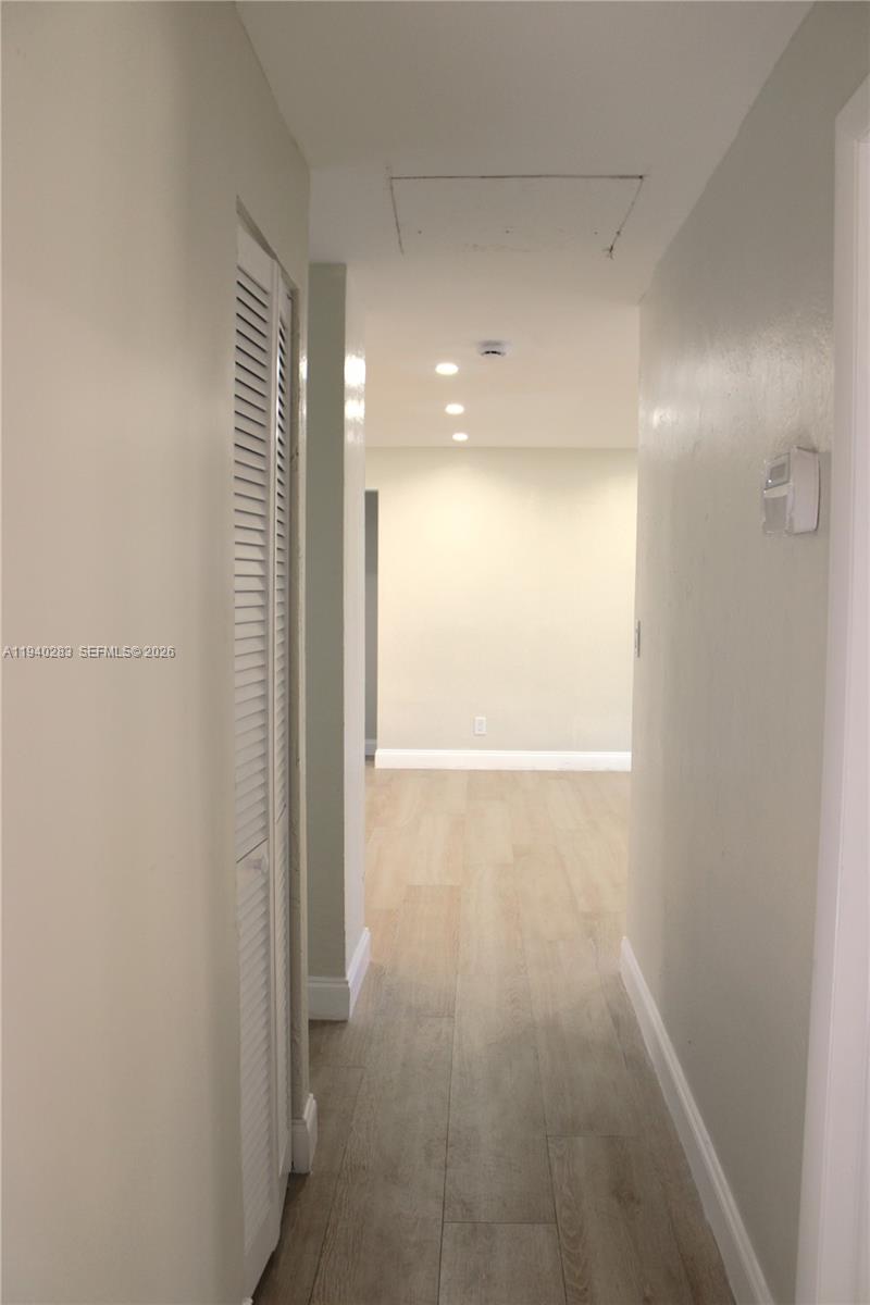 BROADVIEW PARK - Residential