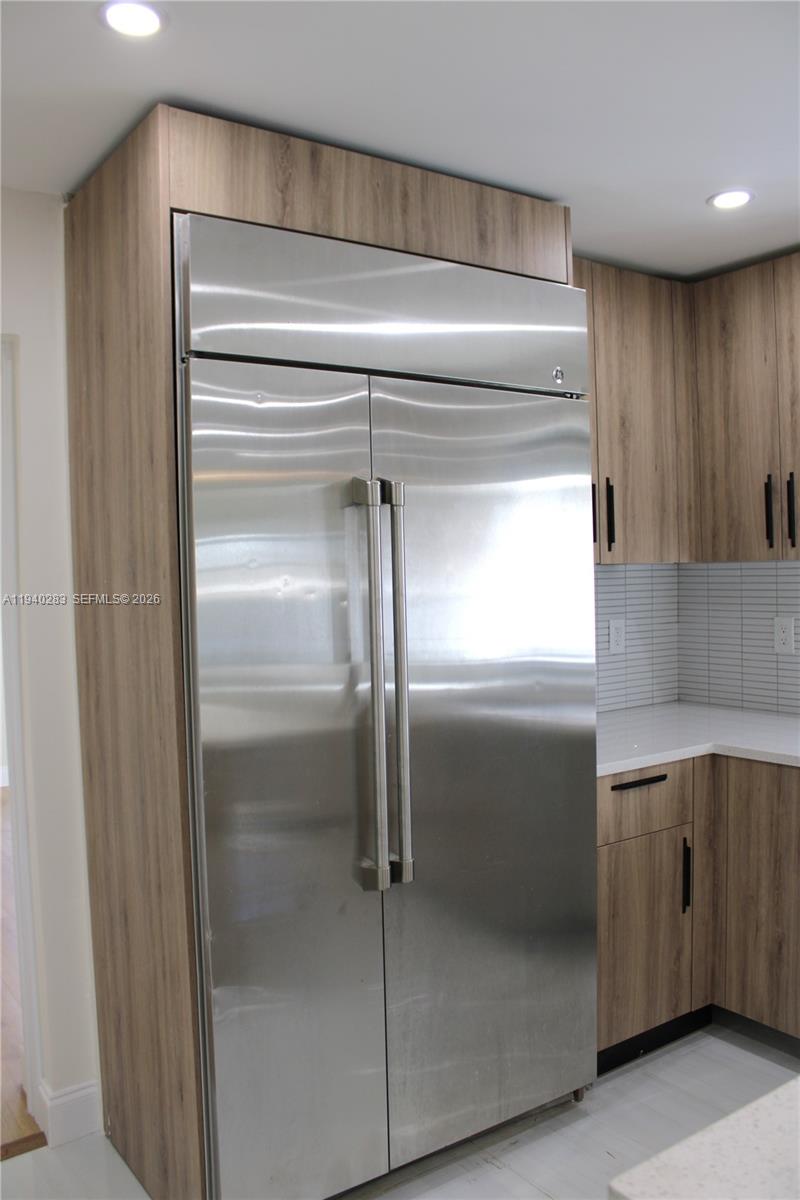 BROADVIEW PARK - Residential