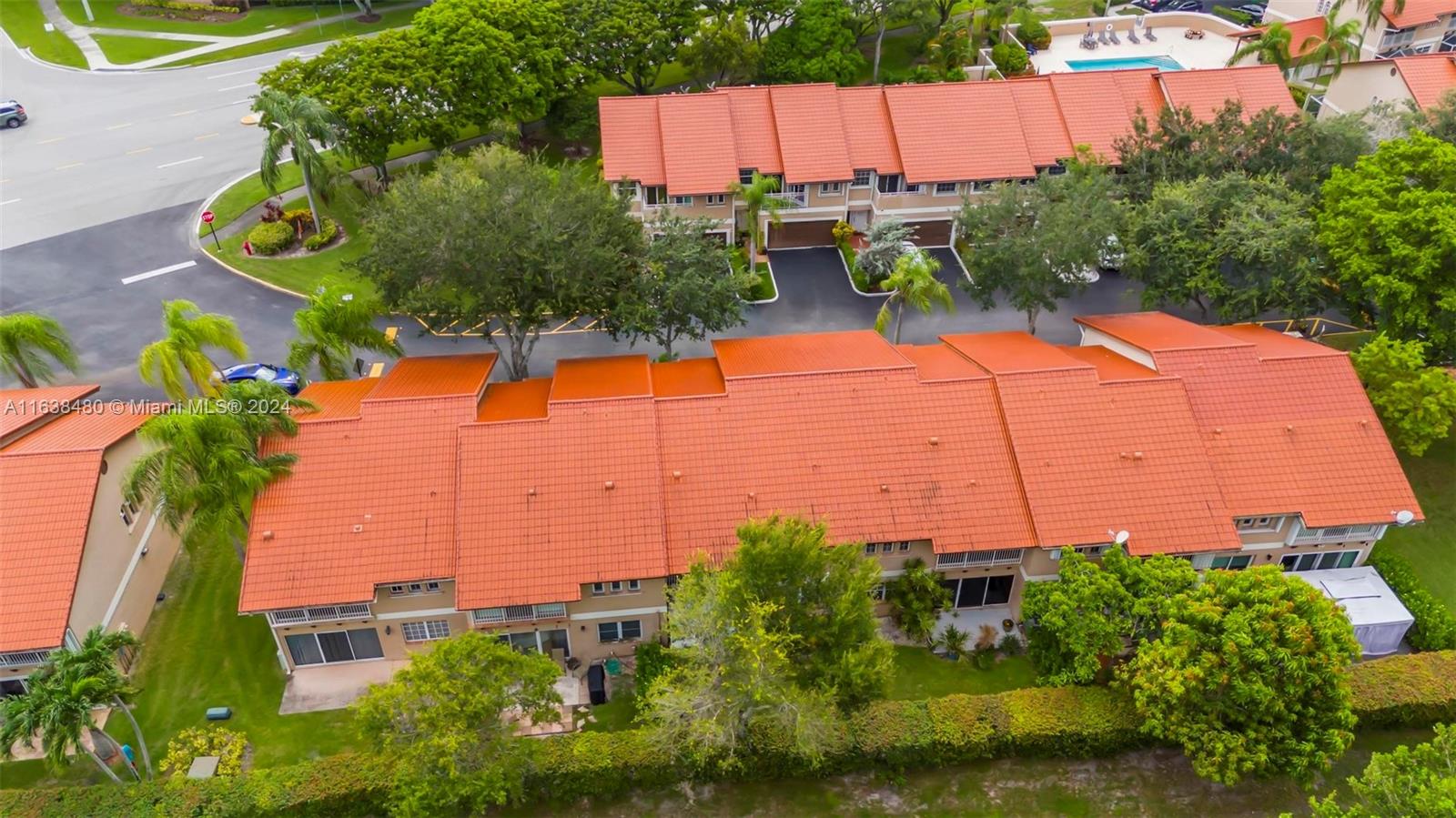 CORAL SUN TOWNHOMES CONDO - Residential