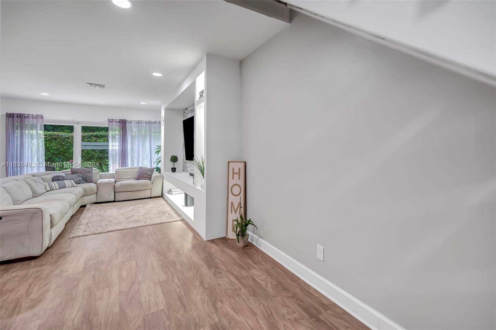 CORAL SUN TOWNHOMES CONDO - Residential