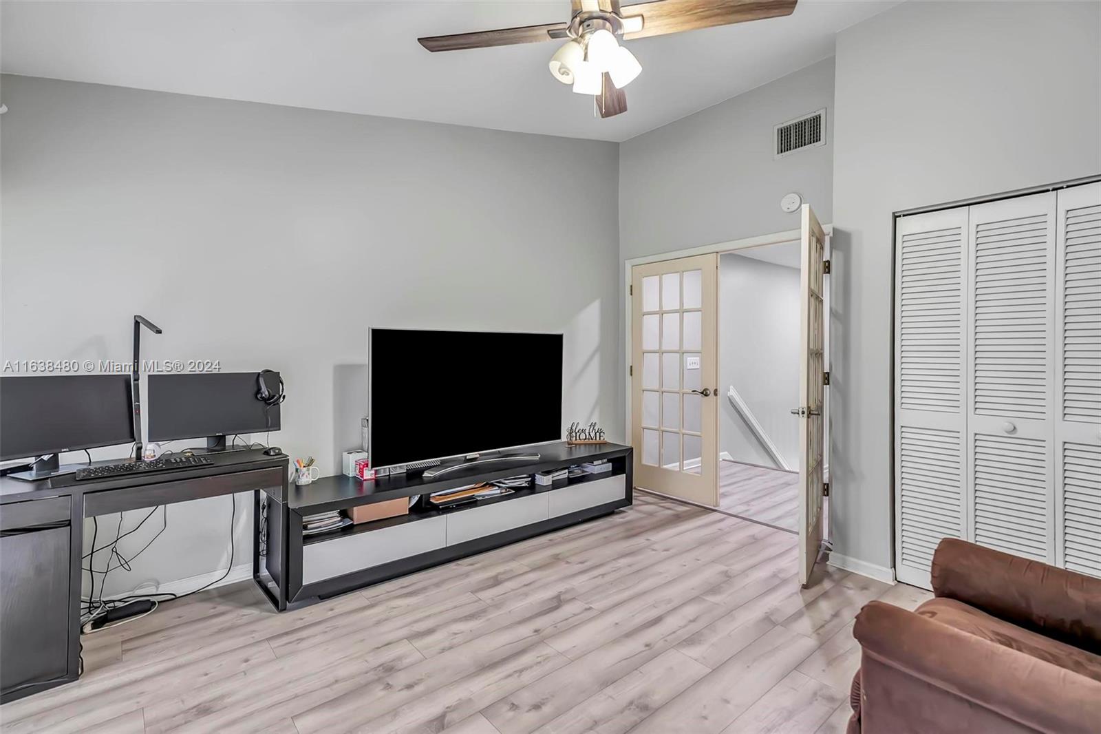 CORAL SUN TOWNHOMES CONDO - Residential
