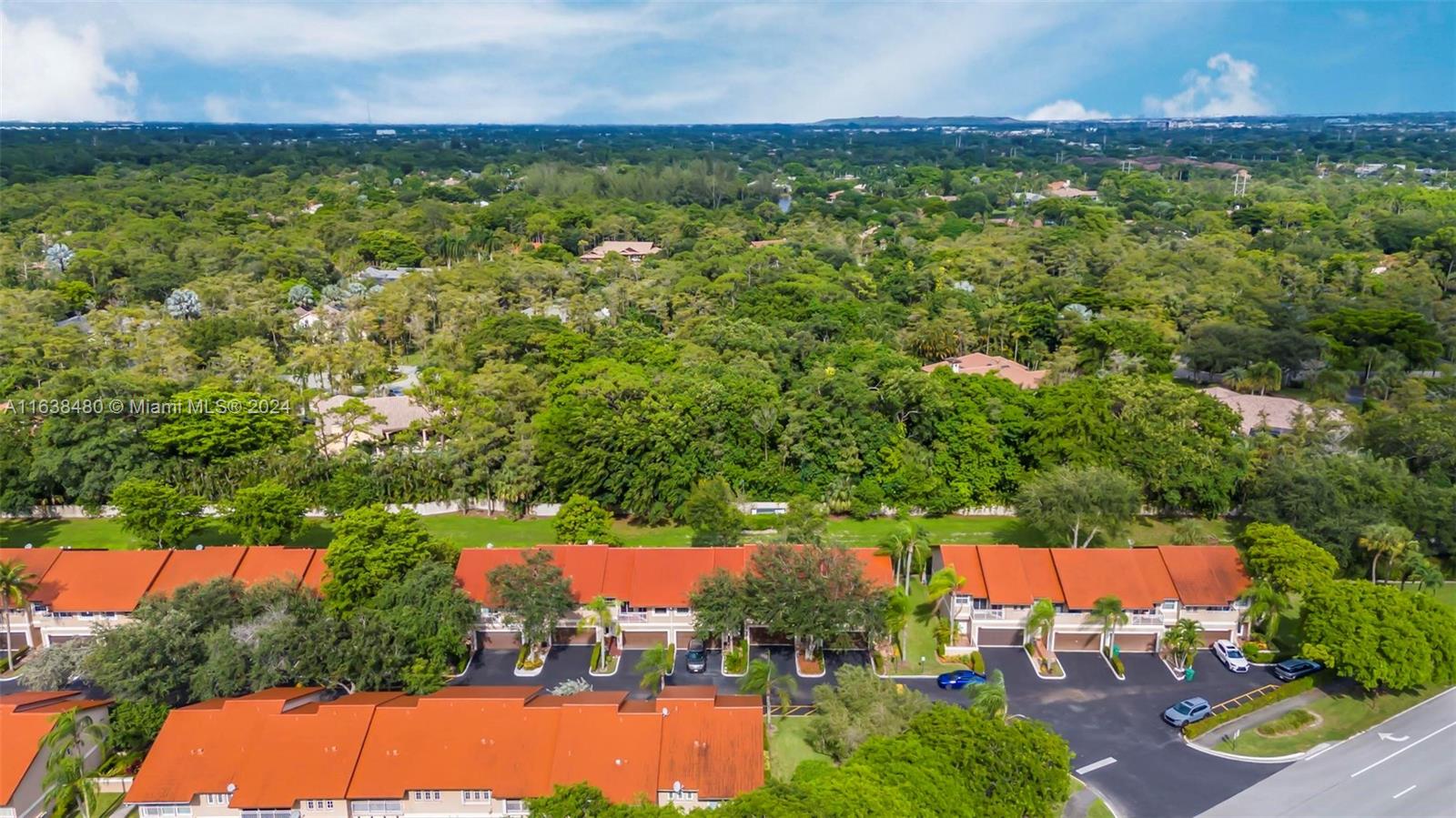 CORAL SUN TOWNHOMES CONDO - Residential