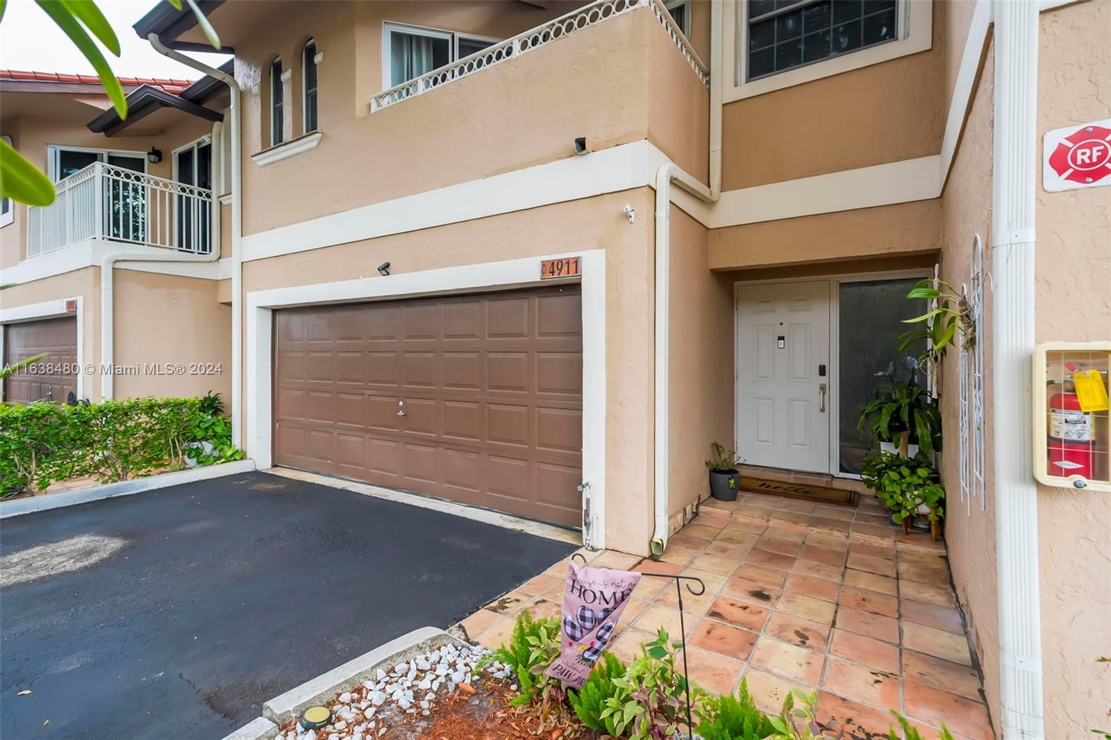 CORAL SUN TOWNHOMES CONDO - Residential