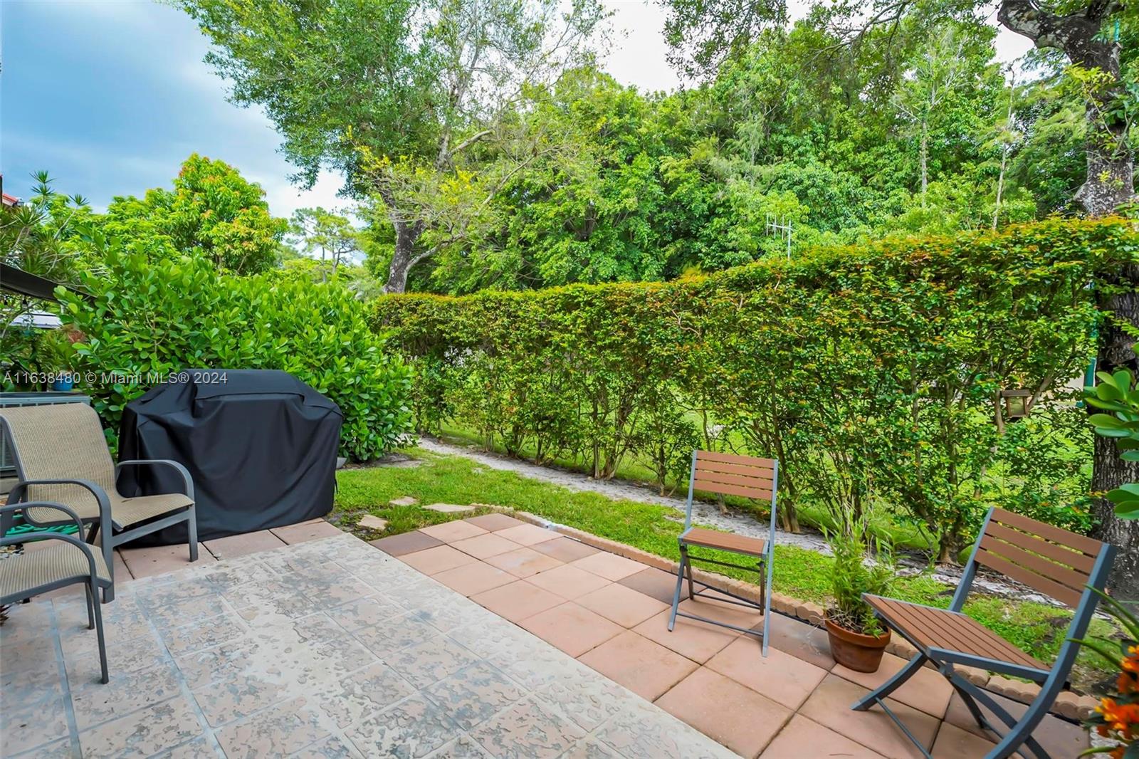 CORAL SUN TOWNHOMES CONDO - Residential