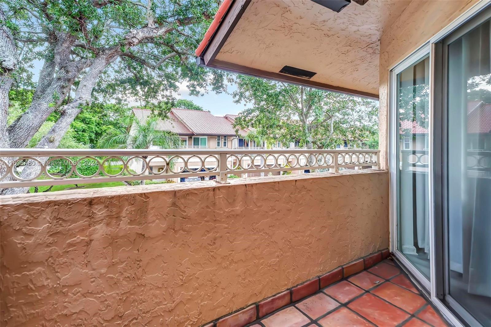CORAL SUN TOWNHOMES CONDO - Residential