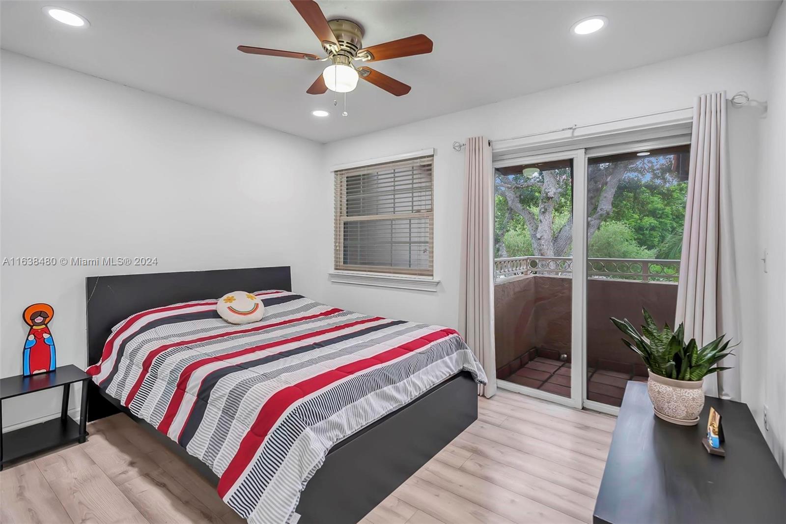 CORAL SUN TOWNHOMES CONDO - Residential