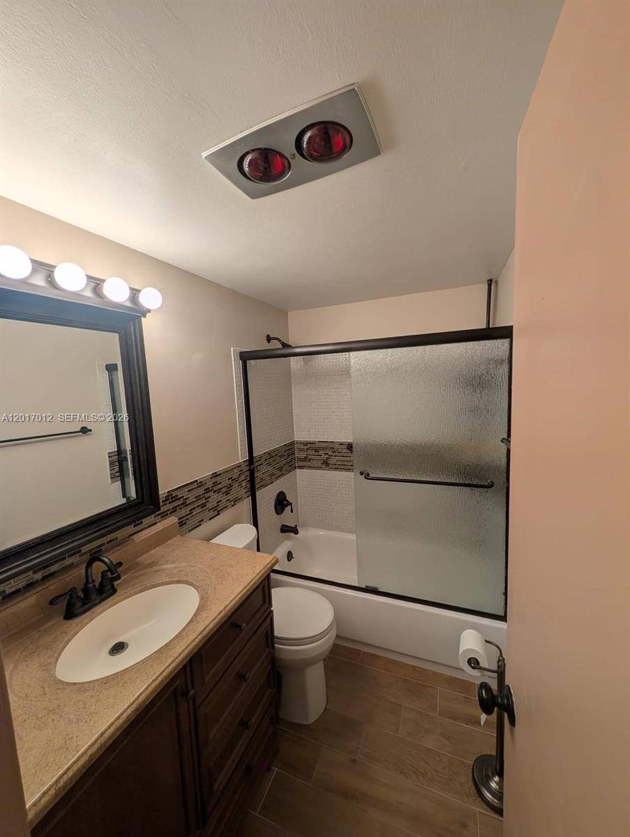 EASTHAMPTON CONDO - Residential