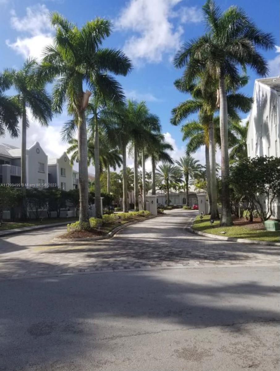 DEVONAIRE CONDO AT PEMBRO - Residential