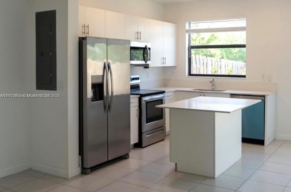 VIA VENTURA NEIGHBORHOOD - Residential