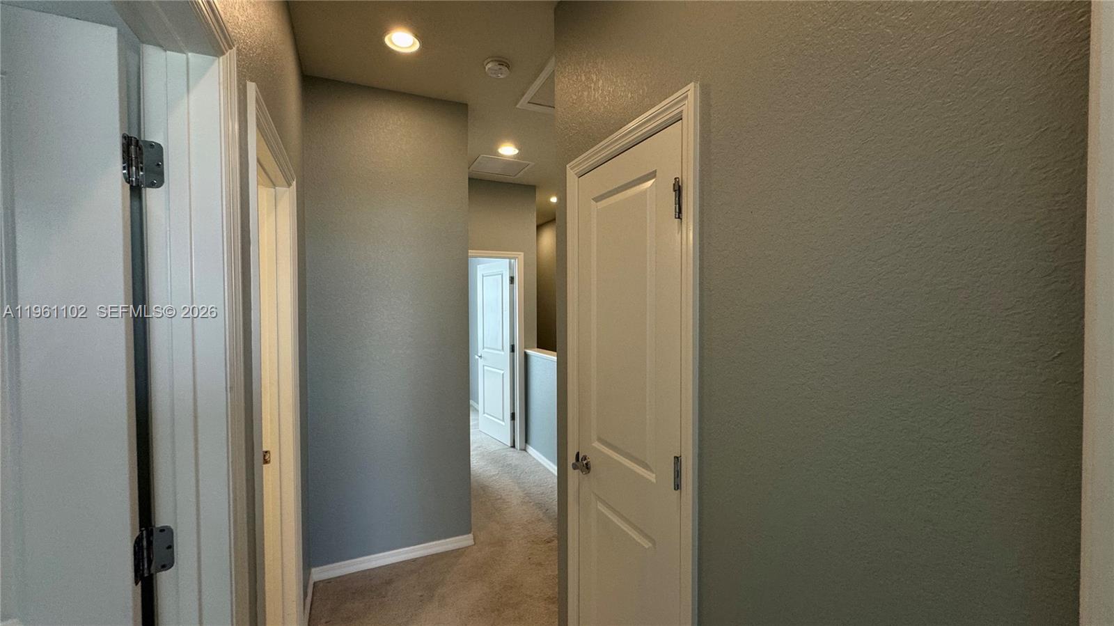 HILLCREST COUNTRY CLUB NO - Residential