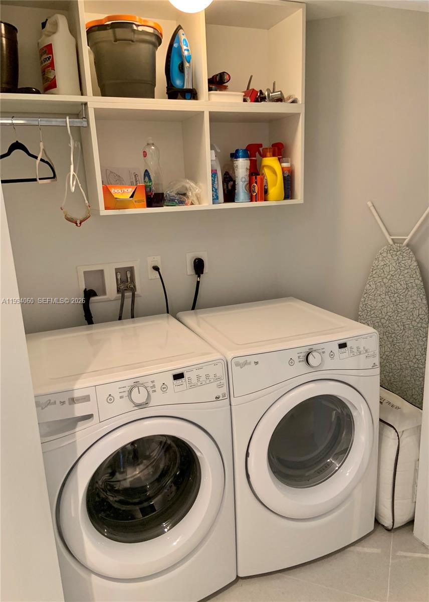 MARINA PALMS RESIDENCES - Residential Lease