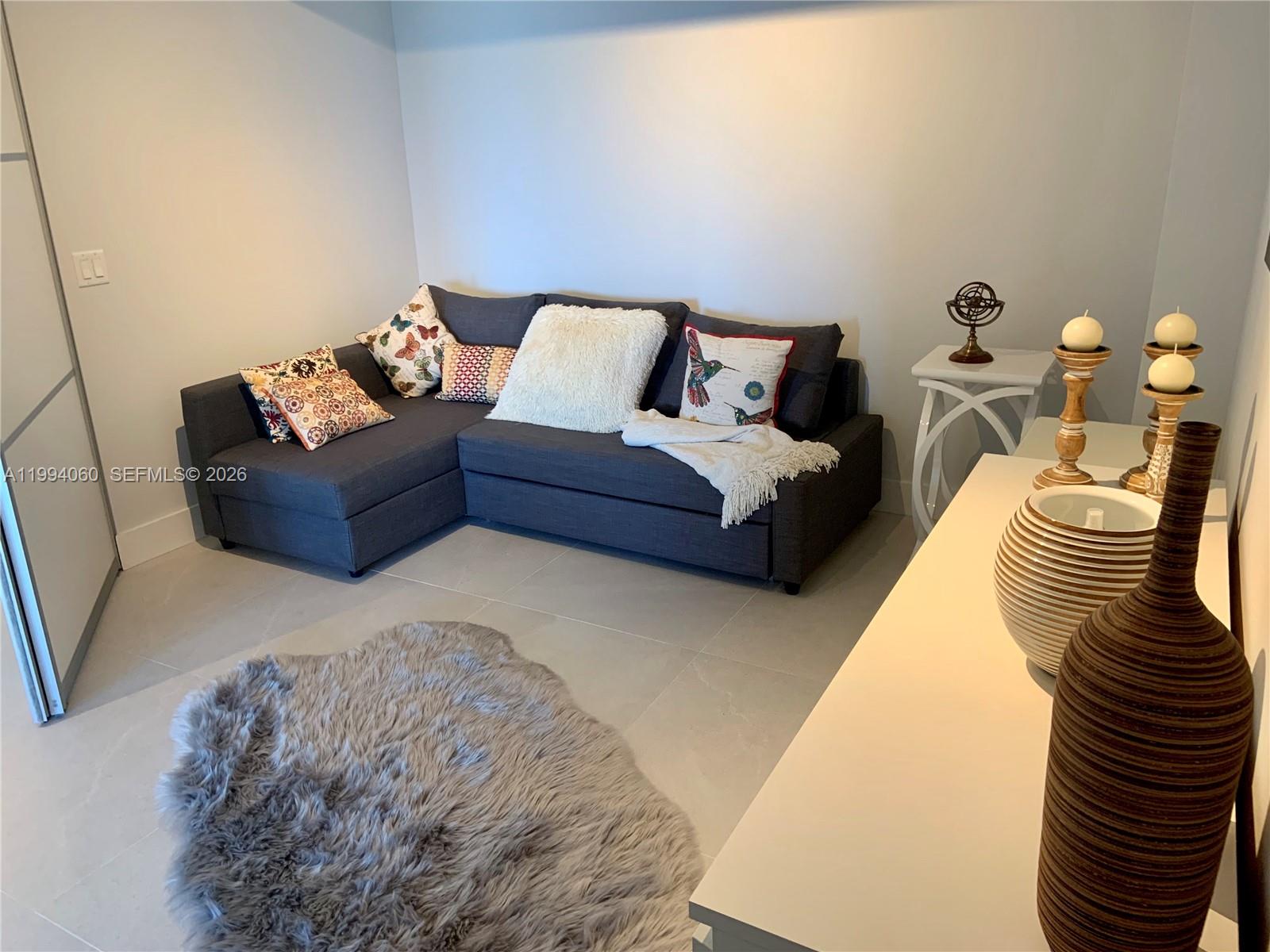 MARINA PALMS RESIDENCES - Residential Lease