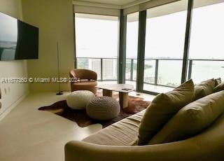 PARAISO BAYVIEWS CONDO - Residential Lease