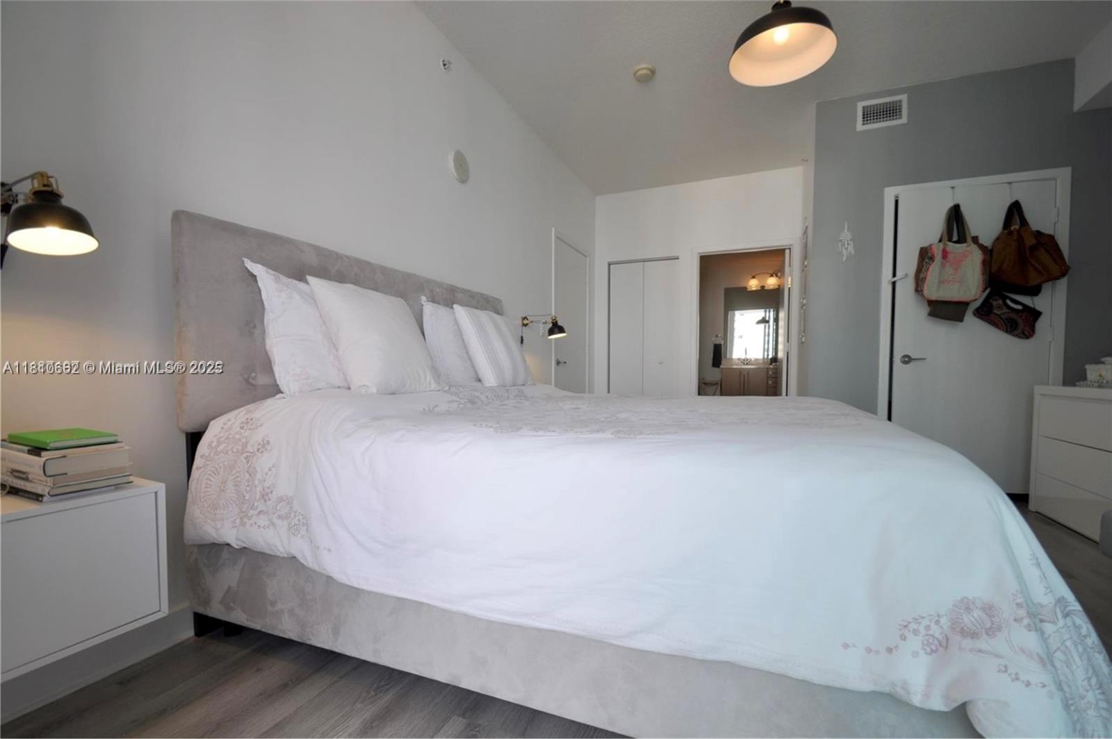 THE AXIS ON BRICKELL COND - Residential Lease