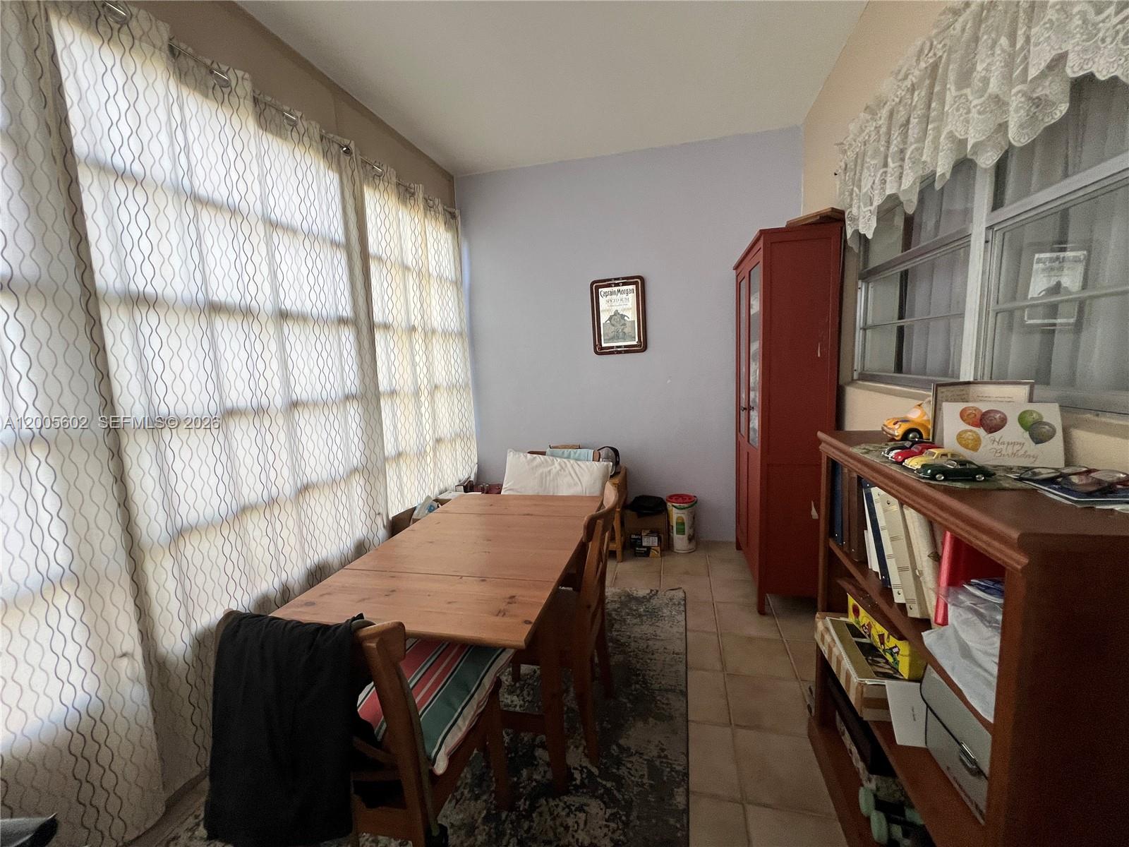 QUINSANA GARDENS CONDO - Residential