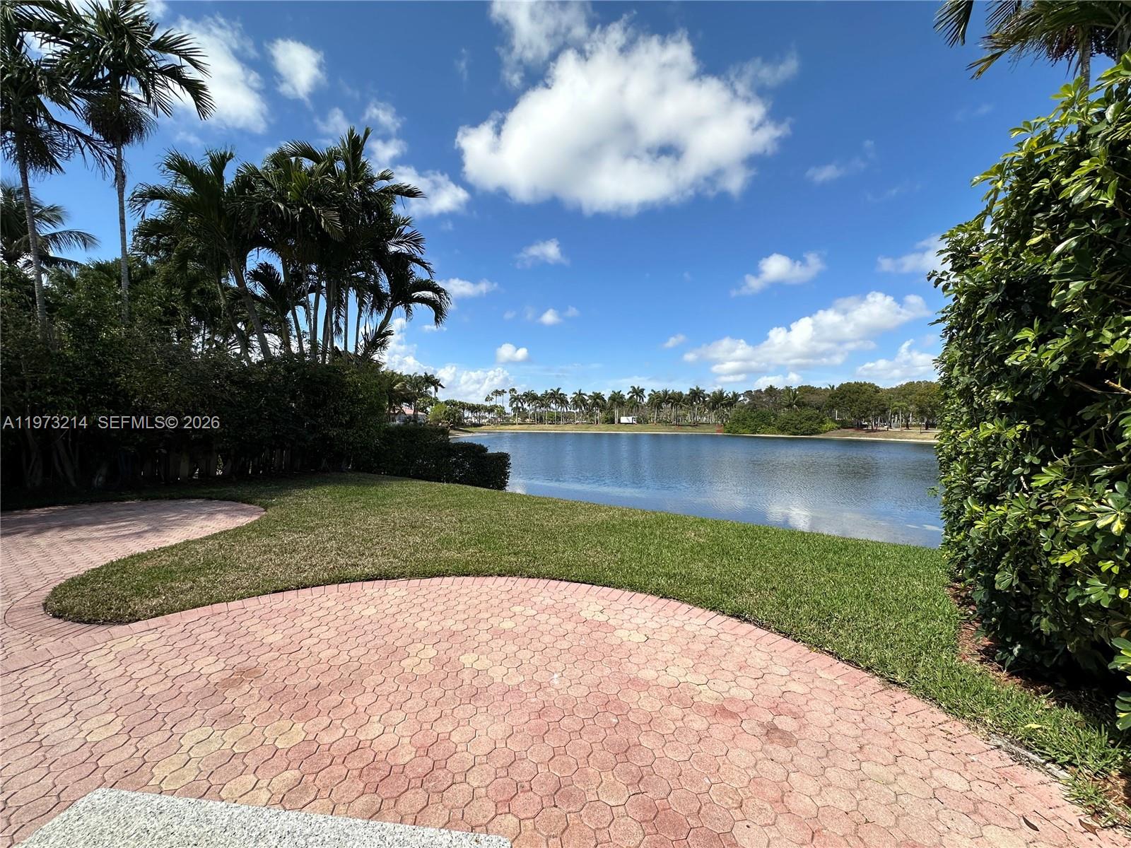 DORAL ISLES-ANTILLES - Residential