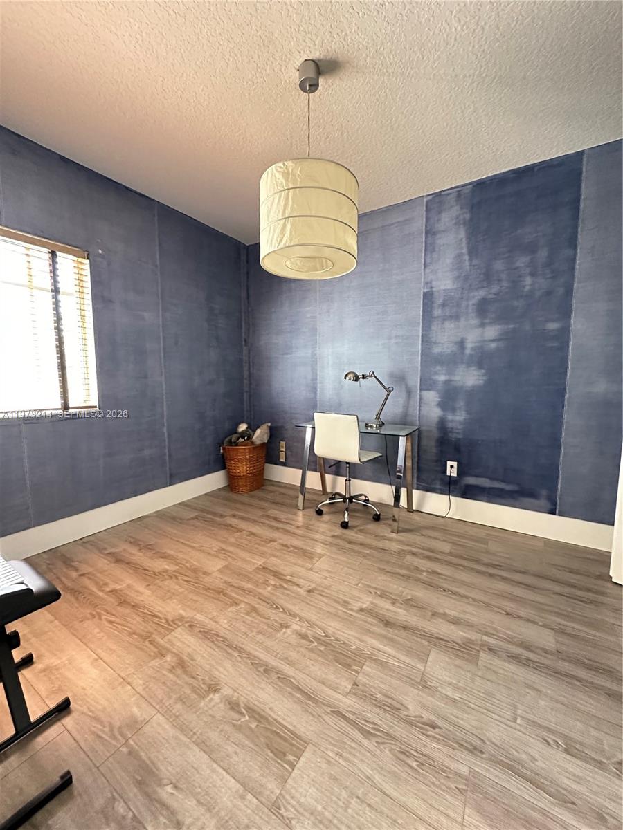 DORAL ISLES-ANTILLES - Residential