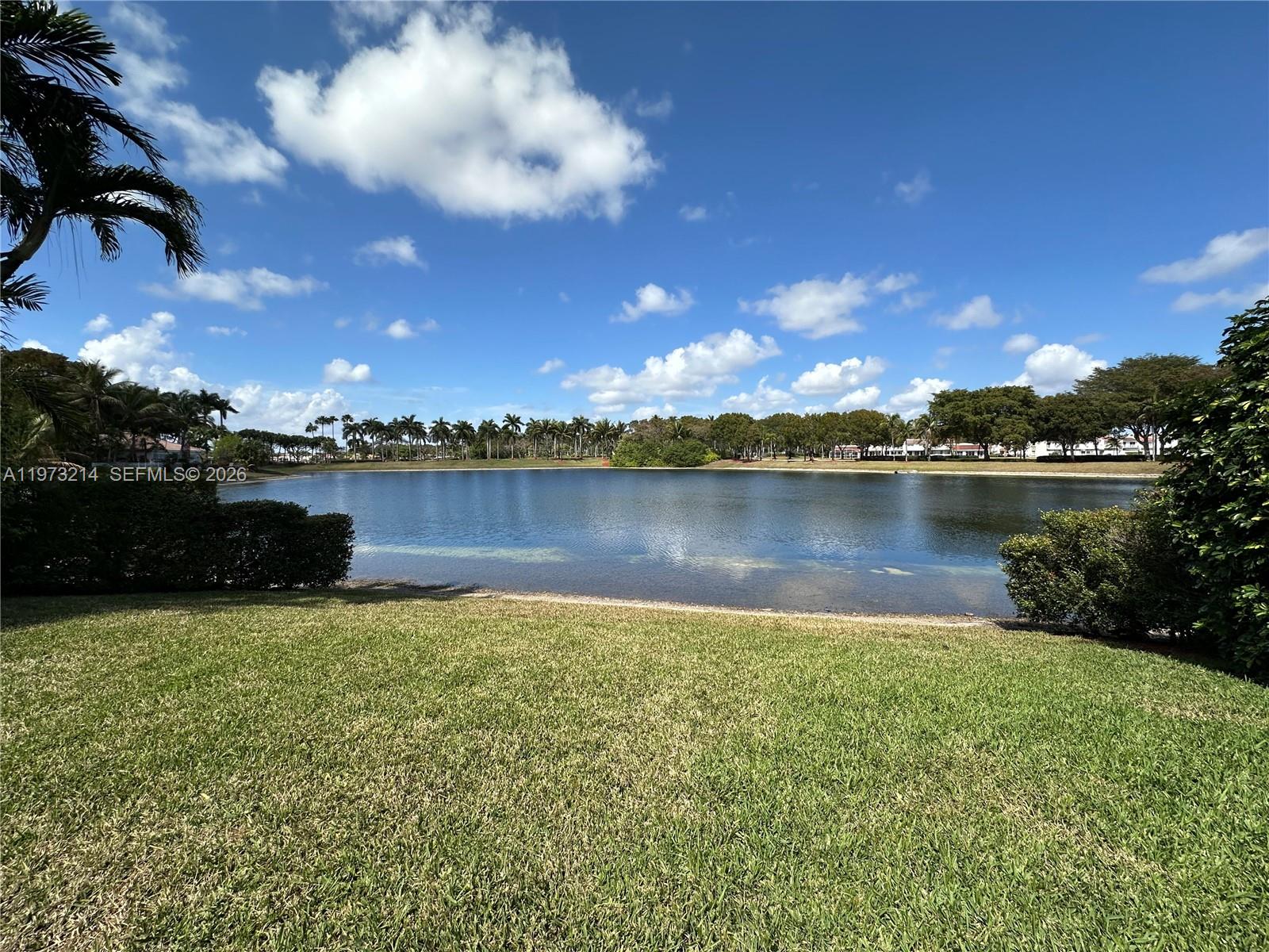 DORAL ISLES-ANTILLES - Residential
