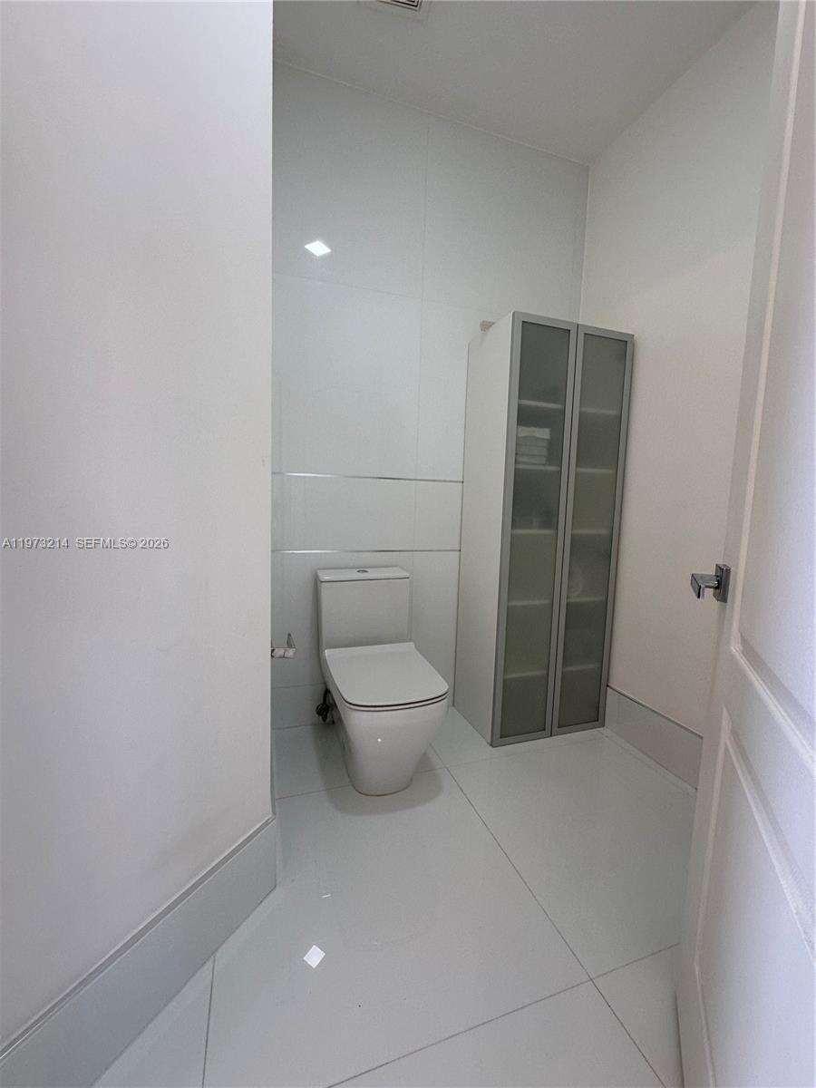 DORAL ISLES-ANTILLES - Residential