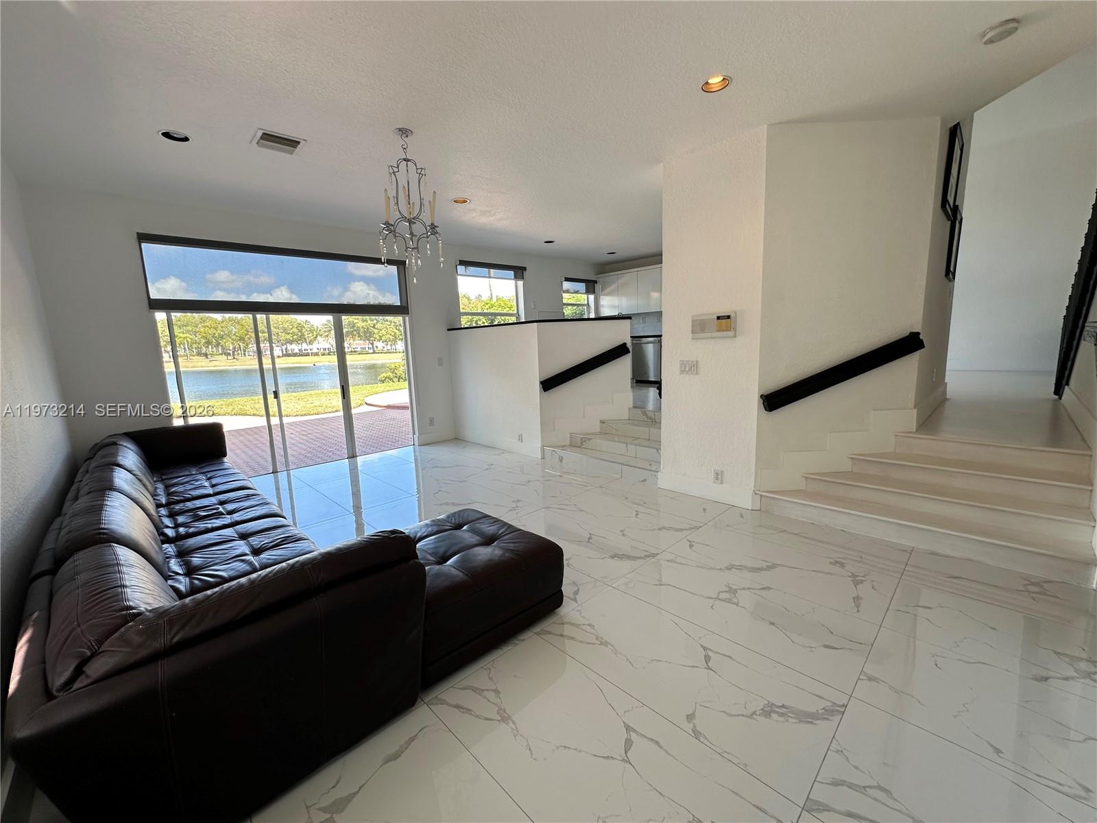 DORAL ISLES-ANTILLES - Residential