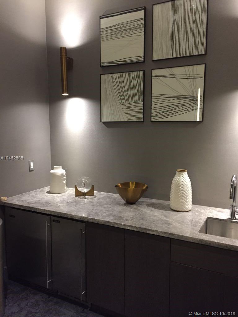 BRICKELL HEIGHTS EAST CON - Residential Lease