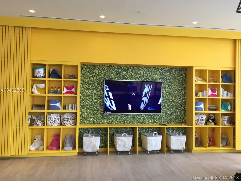 BRICKELL HEIGHTS EAST CON - Residential Lease