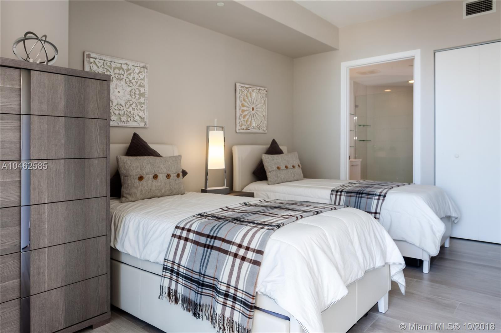 BRICKELL HEIGHTS EAST CON - Residential Lease