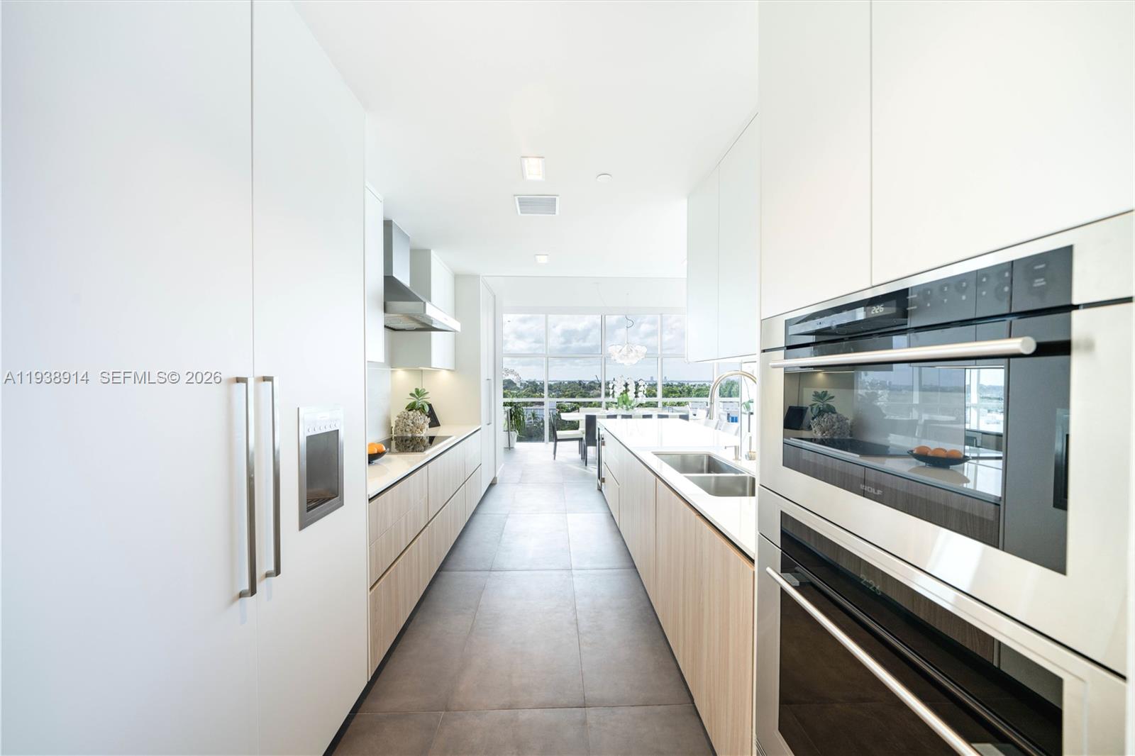 SPEAR AT AQUA CONDO - Residential