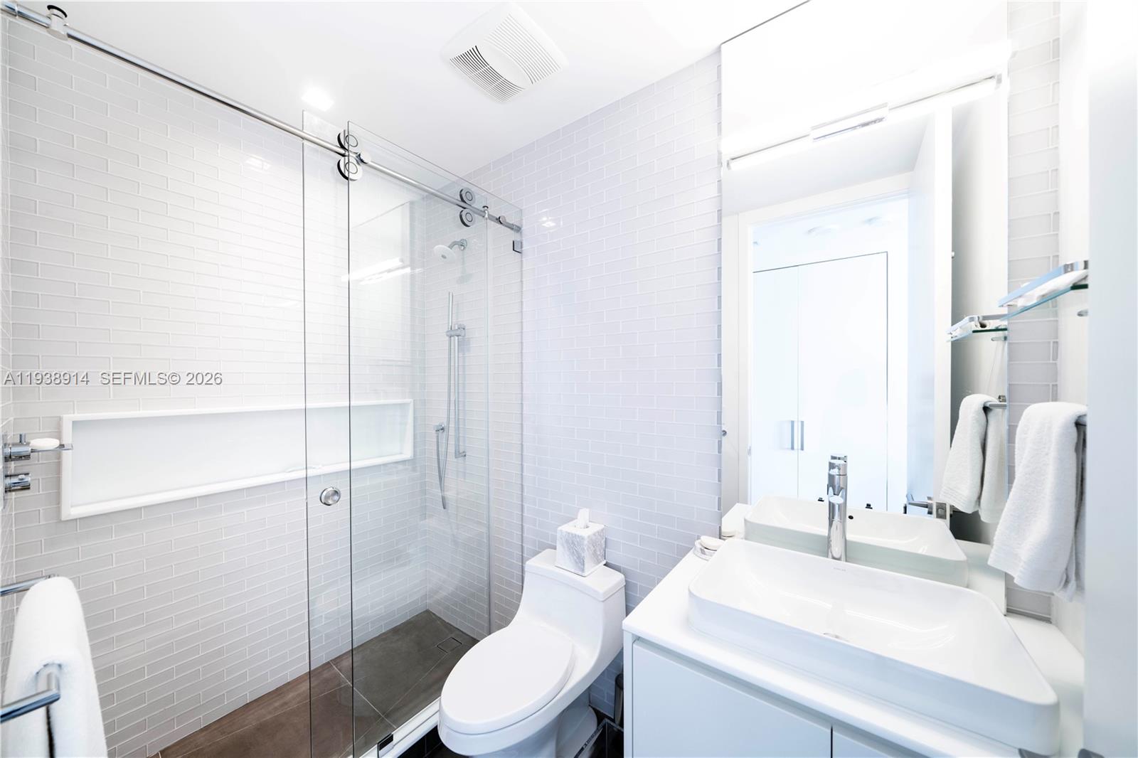 SPEAR AT AQUA CONDO - Residential